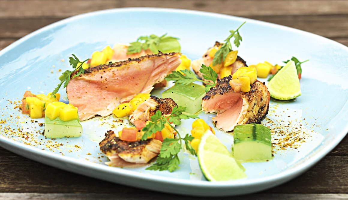 Curry- och sesamgrillad norsk lax