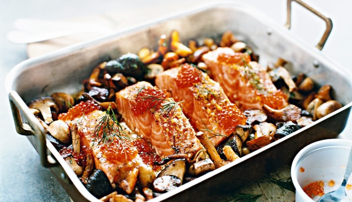 Lågtempererad lax med svamp i dill