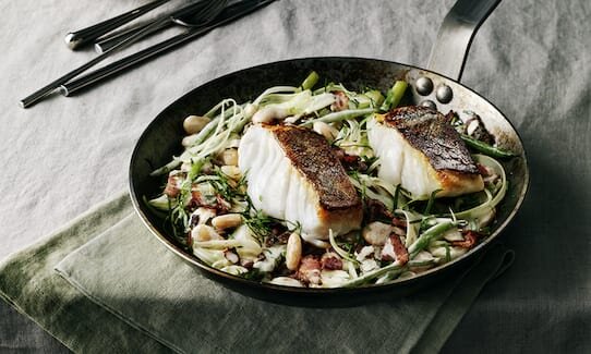 Skrei med bönor, bacon och fänkål