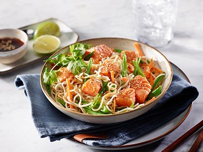 Lax i airfryer med asiatiska nudlar