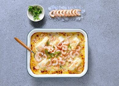 Vitvinsgratinerad skreifilé med parmesan och räkor