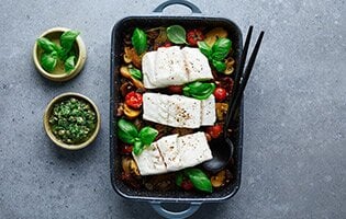 Bakad norsk sej med salsa verde