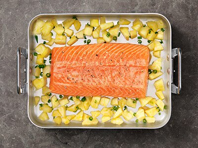 Lax i ugn med honung, dijon och ananas