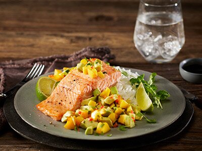 Lax med ris och mangosalsa