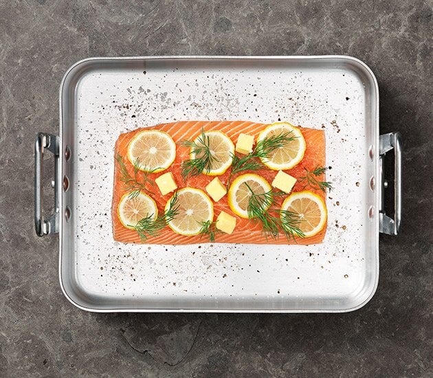 Lax i ugn med citron, dill och smör