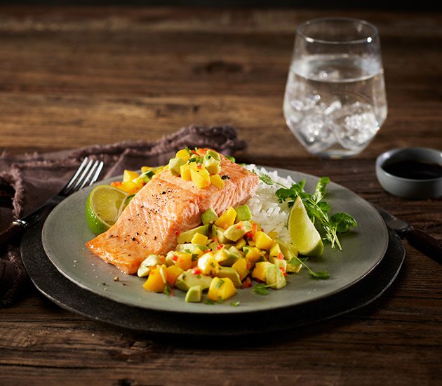 Lax med ris och mangosalsa
