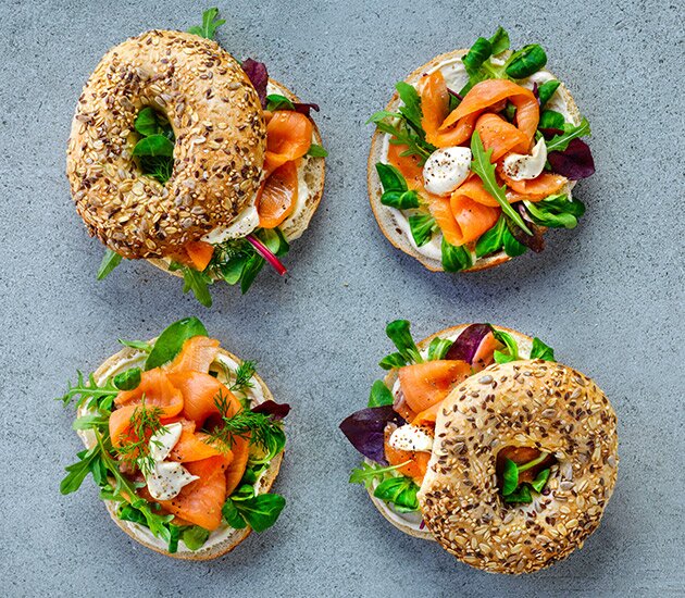 Bagel med norsk rökt lax