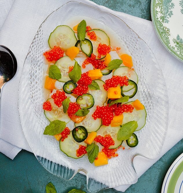 Ceviche på torsk med leche de tigre, mynta och stenbitsrom