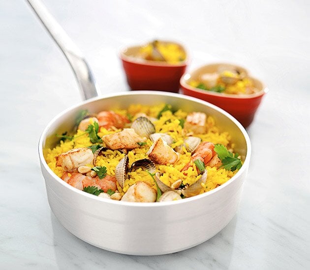 Saffranspilaff med torsk och skaldjur