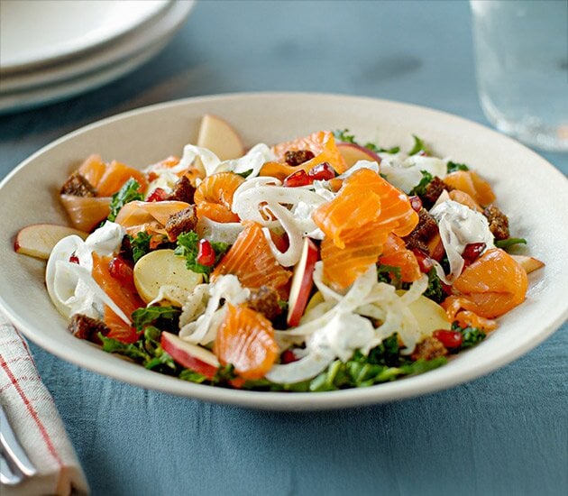 Vintersallad med rökt lax